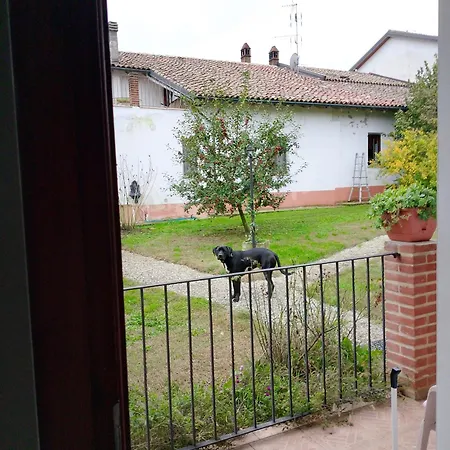 Alloggio per agriturismo Cascina Trapella *